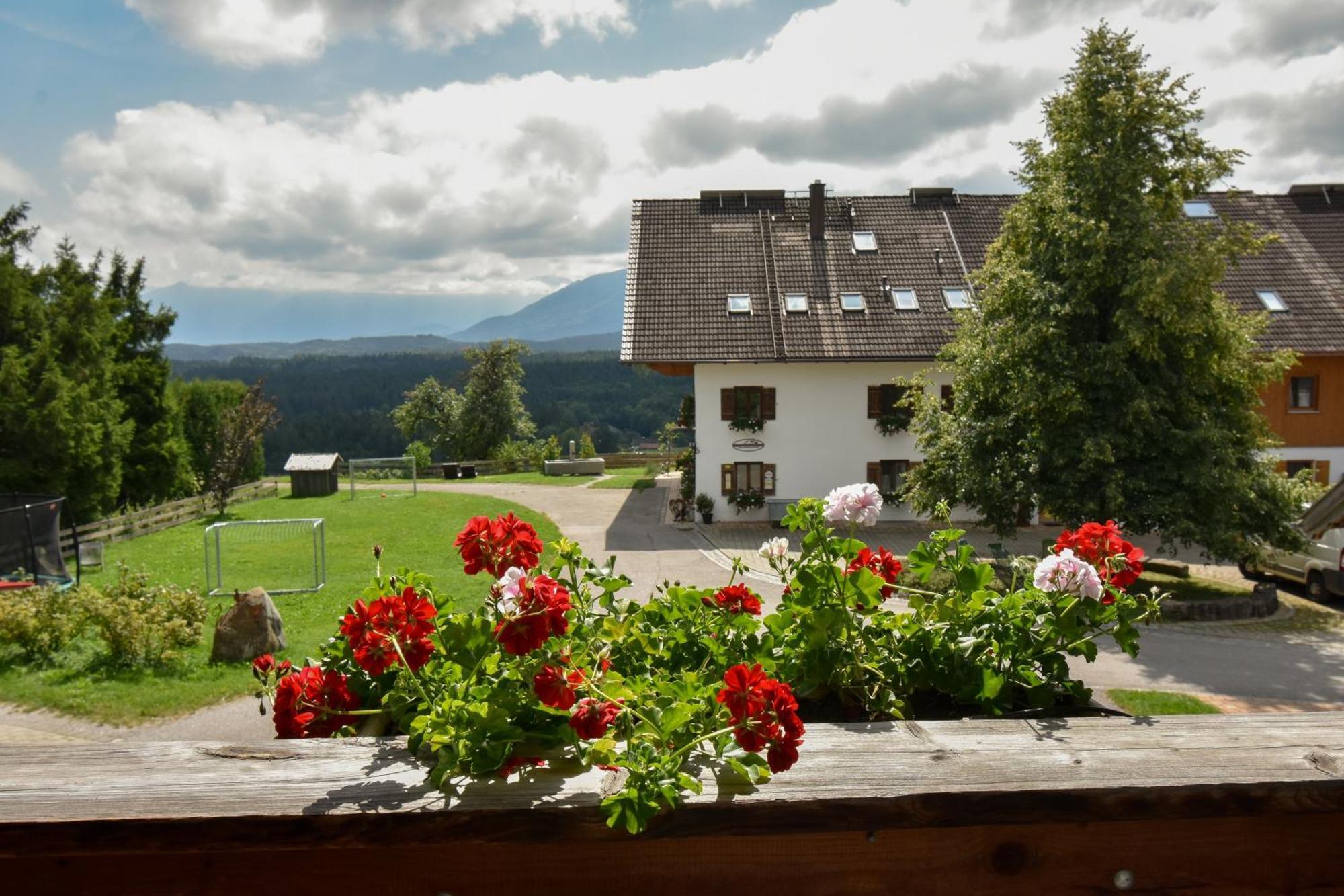 Biohof-Rechenmacher Uffing Exterior photo